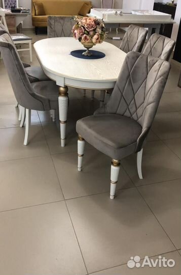 Комплект стол и стулья