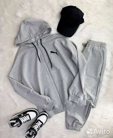 Спортивный костюм женский