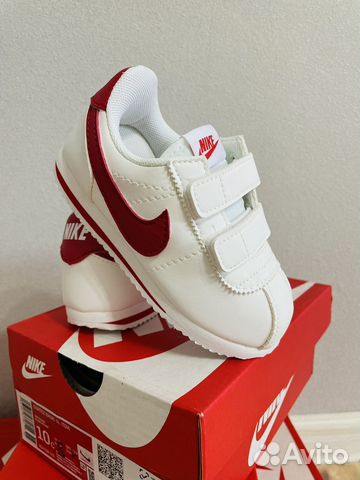 Nike cortez hotsell kids white