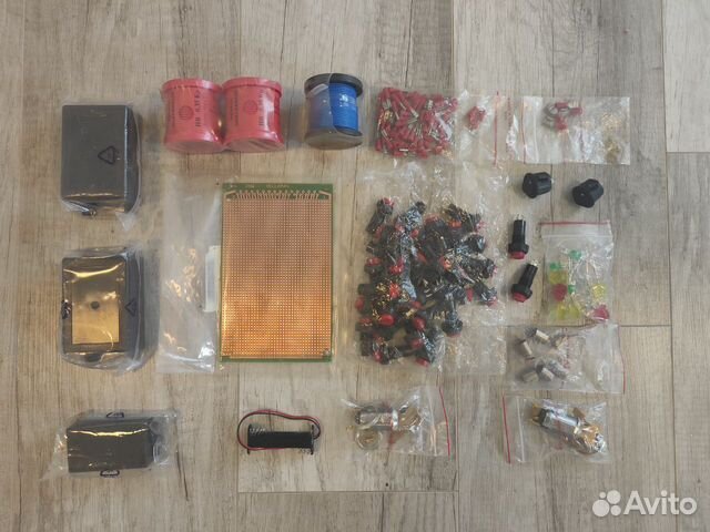 Остатки новых радиодеталей