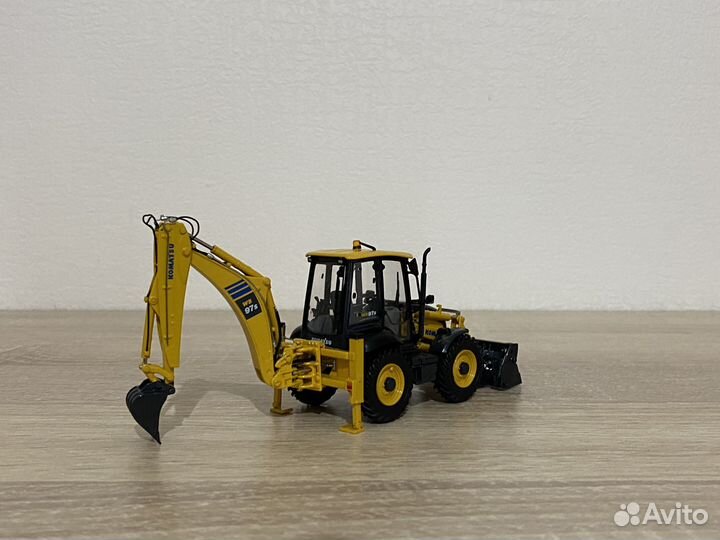 Модель экскаватора погрузчика Komatsu WB97S 1:50