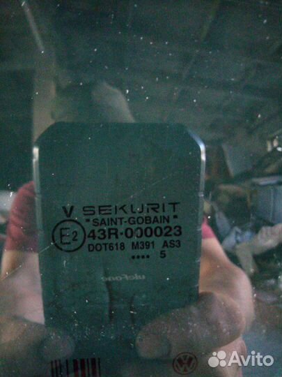 Стекло двери задней левое Volkswagen Touareg 1