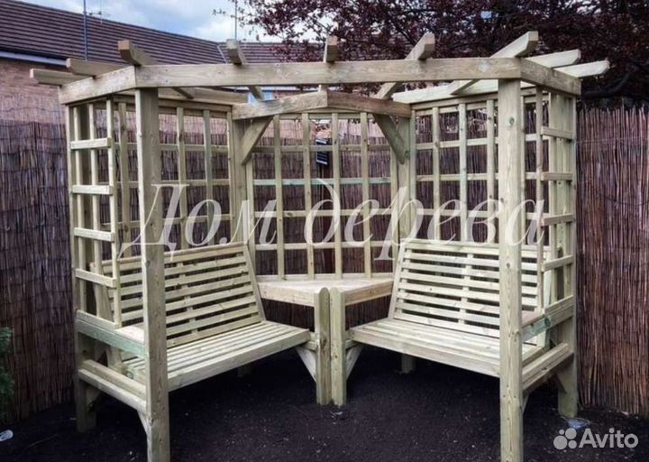 Пергола деревянная валовая с лавочкой навес цветы