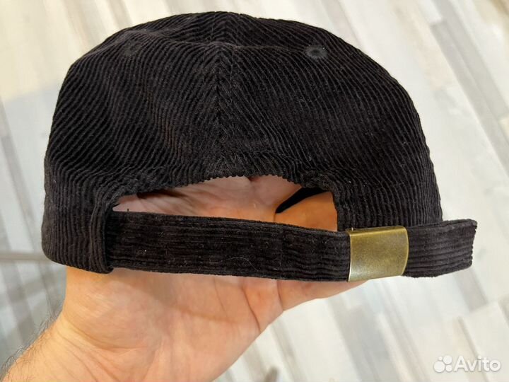 Вельветовая кепка