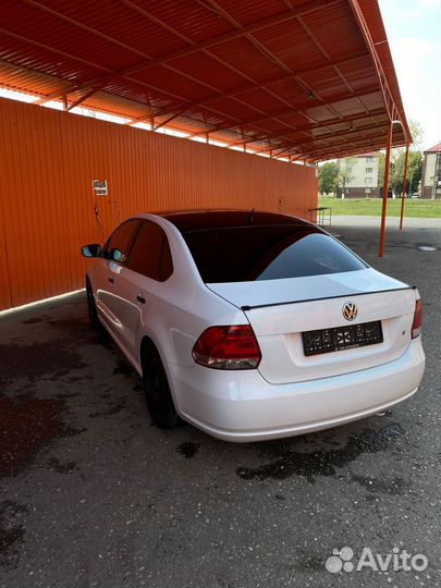 Volkswagen Polo 1.6 МТ, 2015, 200 000 км