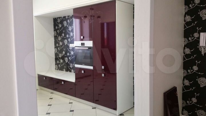 3-к. квартира, 104 м², 5/5 эт.