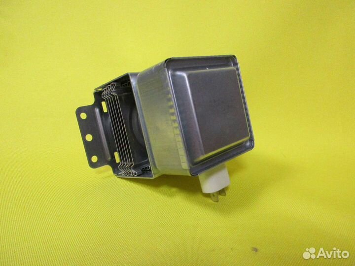 Магнетрон для микроволновки LG 700W 2M213