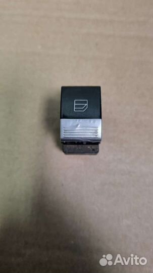 Кнопка стеклоподъемника пер R Solano 620 Солано