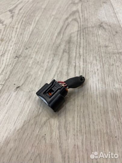 Разъем (фишка) катушки зажигания Toyota Avensis