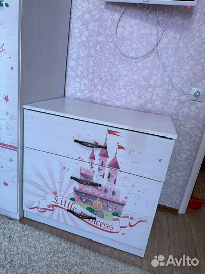 Набор детской мебели из 6 предметов