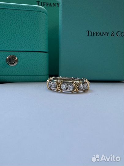 Золотое кольцо Tiffany 585/750 с бриллиантами