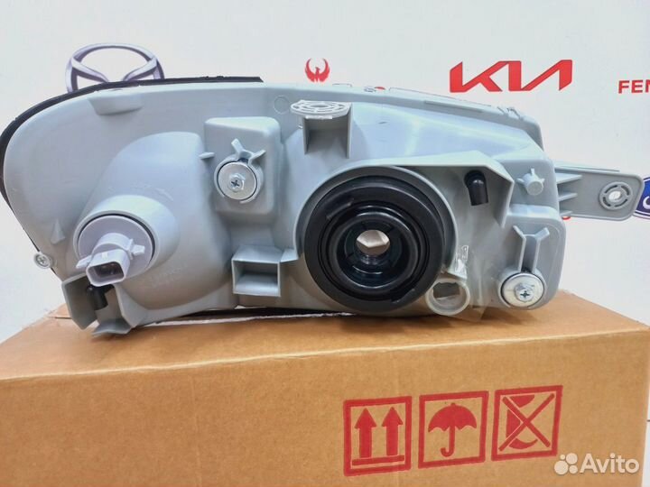 Фара Правая / Левая Хендай Акцент Тагаз 00-12 год