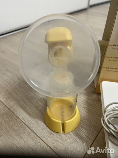 Молокоотсос электрический Medela mini electric