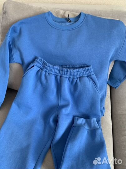 Спортивный костюм женский