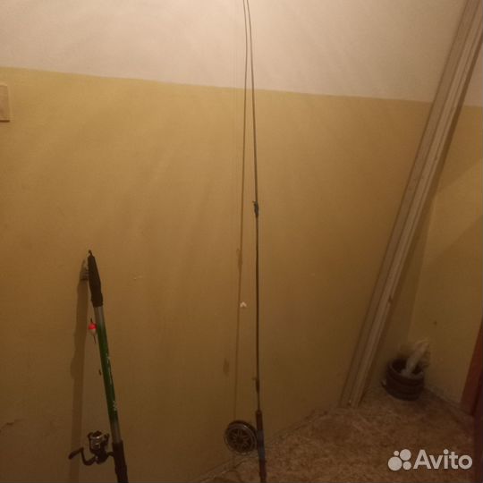 Спининг с катушкой бу