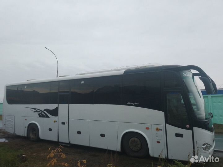 Туристический автобус King Long XMQ6127C, 2012