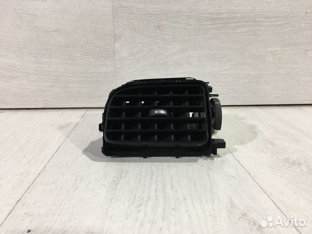 Дефлектор центральный прав. volkswagen polo 5 1.6