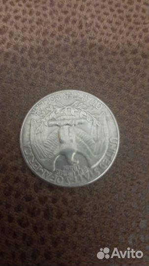 Продам манету б/у, торг