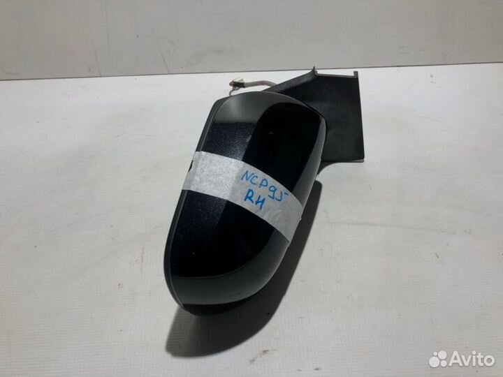 Зеркало заднего вида боковое правое Toyota Vitz