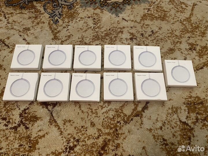 Беспроводная зарядка для iPhone MagSafe Charger