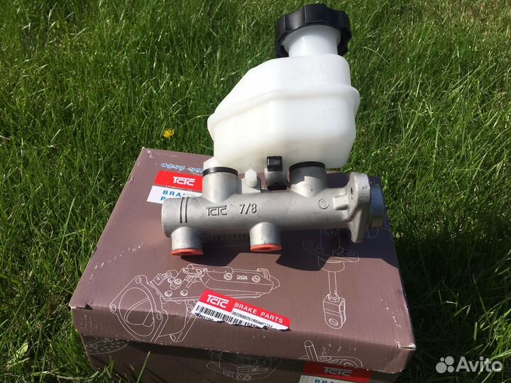 Главный тормозной цилиндр для Hyundai Elantra