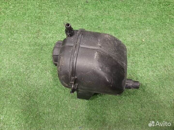 Бачок расширительный передний правый Bmw 5-Series