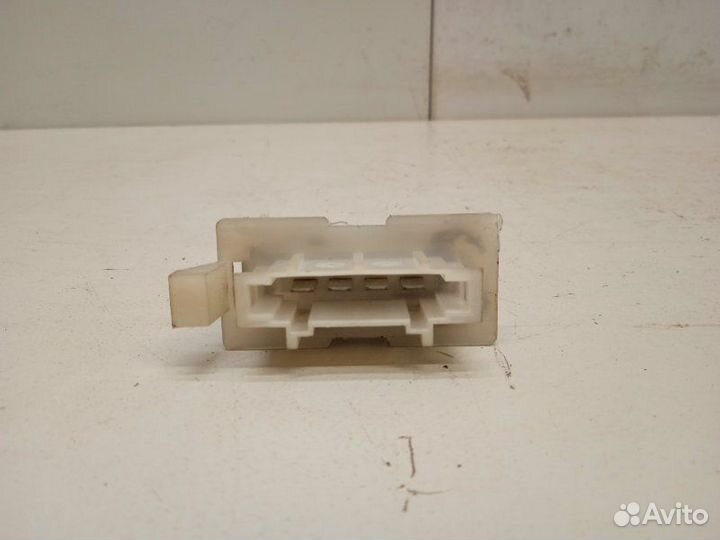 Резистор отопителя Renault Logan 2 1.6 2017