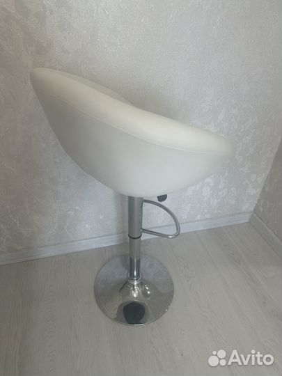 Стул для визажиста бровиста