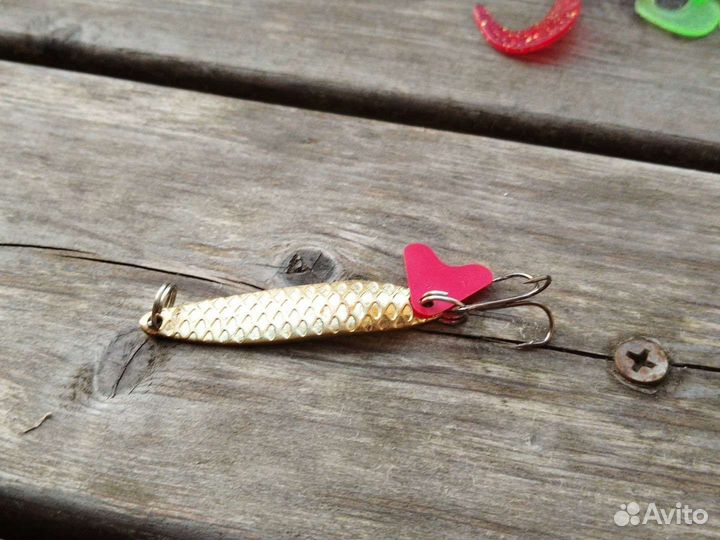 Снасти для рыбалки, блесна