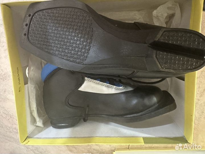 Лыжные ботинки fisher