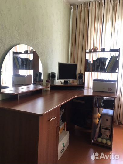 Компьютерный стол