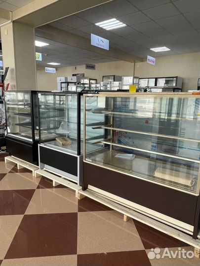 Кондитерская витрина Carboma