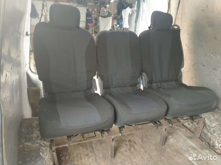 Задний ряд сидений