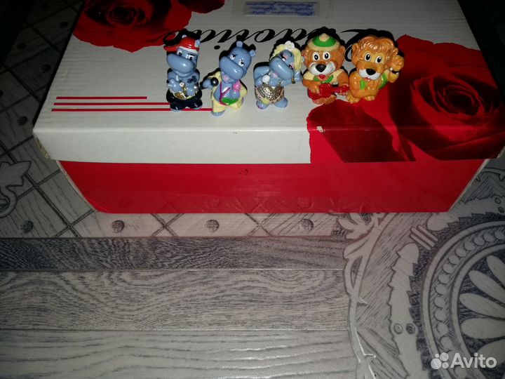 Акулы, Бегемоты, Крокодилы, Львы, Кроты