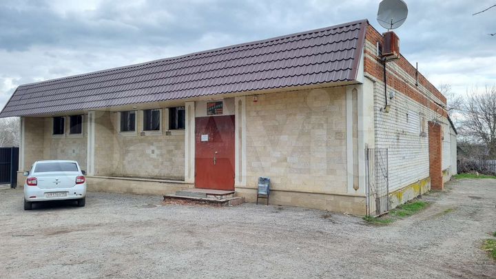 Здание, 360 м²