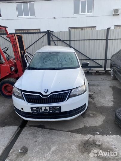 Шкода рапид Skoda rapid
