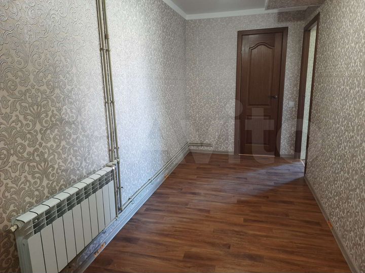 4-к. квартира, 84,5 м², 1/2 эт.