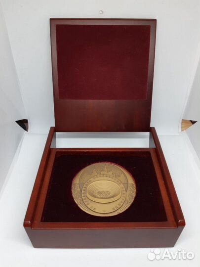 Памятная медаль 30 лет Олимпиаде 1980