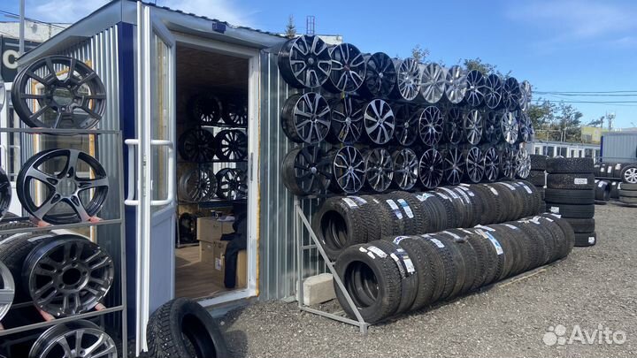 Ikon Tyres Autograph Ice 9 SUV 215/60 R17