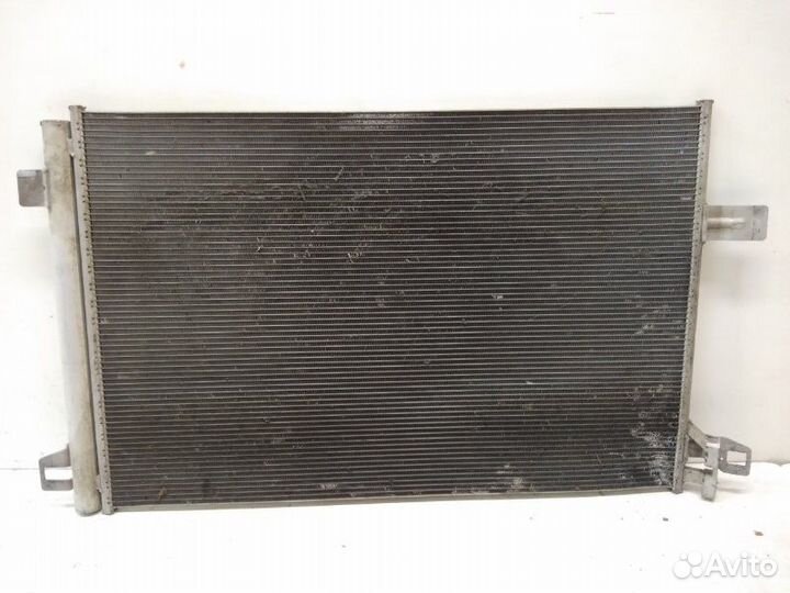 Радиатор кондиционера передний Volkswagen