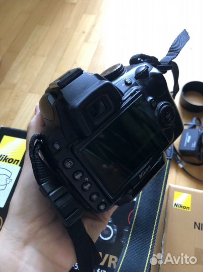 Зеркальный фотоаппарат Nikon