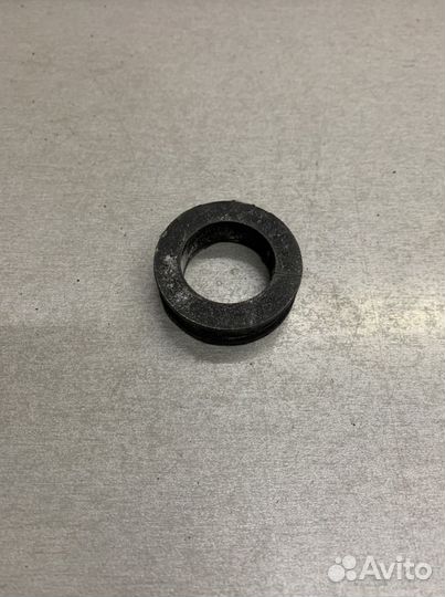 Втулка стабилизатора mitsubishi