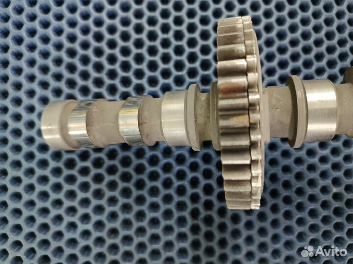 Honda VFR400 NC13E распредвал впускной 2