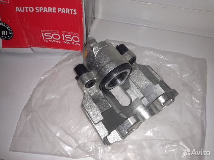 Audi 100/A6 45 C4 Суппорт передний левый Новый