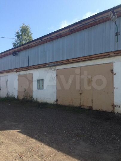 Гараж, > 30 м²