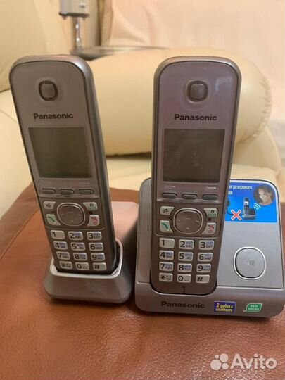 Цифровой беспроводной телефон Panasonic KX-TG671RU