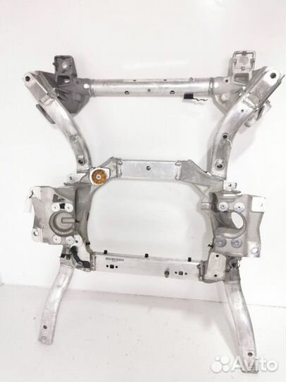 Передняя балка (подрамник) Land Rover 2 рест