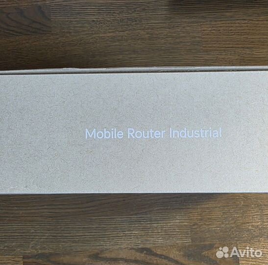 Моб. LTE Cat 4 Wi-Fi роутер Ubiquiti Mobile Router