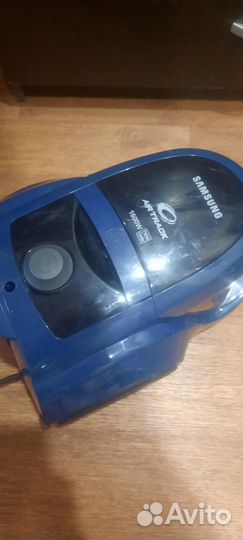 Пылесос Samsung Air Track