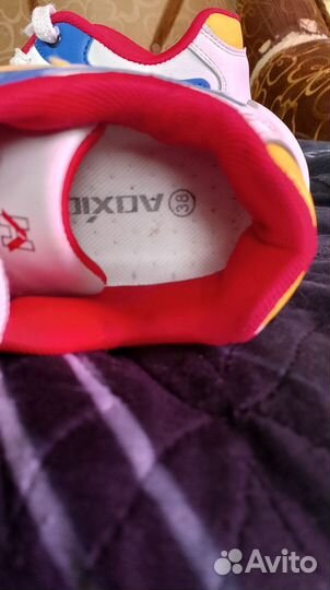 Кроссовки женские 38 размер бу